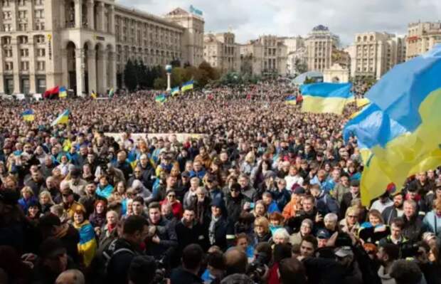 «Всё больше украинцев превращается в тех, кто ждёт русских»