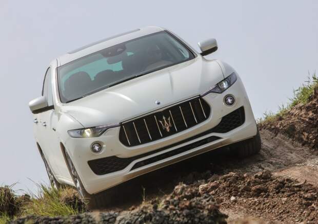 На фото: Maserati Levante