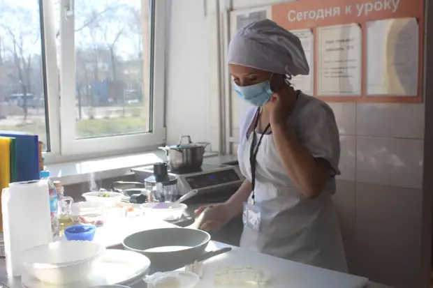 Готовим, ремонтируем авто и делаем маникюр: чемпионат "Абилимпикс" стартовал в Приморье