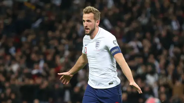 Кейн установил несколько рекордов сборной Англии по футболу, оформив хет-трик в матче с Черногорией