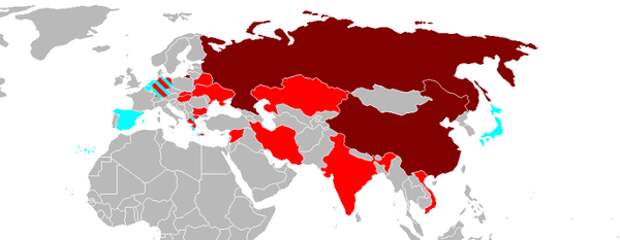 На карте отмечены страны, где производят и пользуются легендой ЗРС - С-300. 