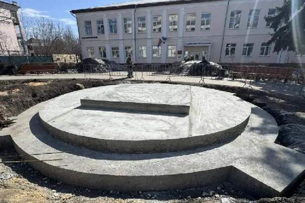 В центре Тамбова временно ограничат движение из-за работ у памятника Державину