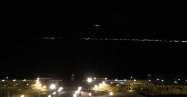 Загадочный объект в небе над Нижним Новгородом озадачил пользователей соцсети (видео)