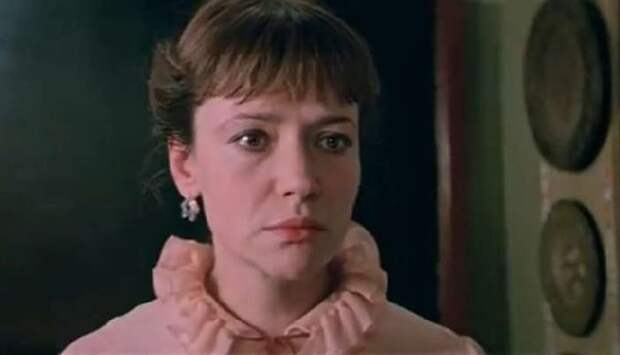 Елена Санаева в фильме "Чучело" (1983)