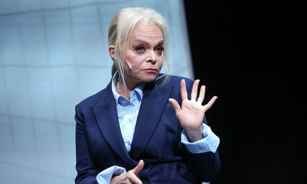 Лариса Долина призналась, что прекрасно устроилась после скандала с квартирой: "У меня очень большая гардеробная"