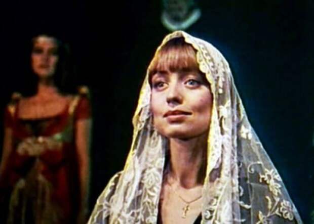 Елена Шанина в роли Кончиты, рок-опера *Юнона и Авось*, 1983 | Фото: kino-teatr.ru Елена Шанина в роли Кончиты, рок-опера *Юнона и Авось*, 1983 | Фото: kino-teatr.ru