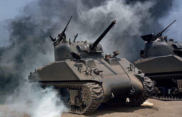 Появившийся гораздо позднее американский M4 Sherman - около 14 л. с. на тонну.