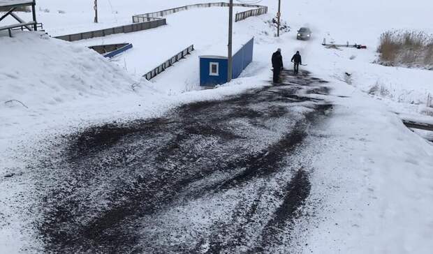 В Карелии засыпали опасную горку, на которой дети получили серьезные травмы