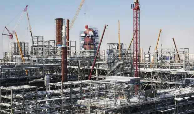 Лондон накладывает запрет на поставку в РФ нефтеперерабатывающего оборудования