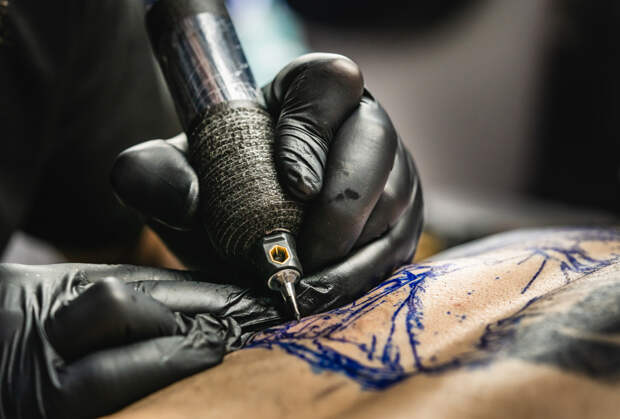 Девушка сделала татуировку на Бали и осталась с химическим ожогом на всю жизнь