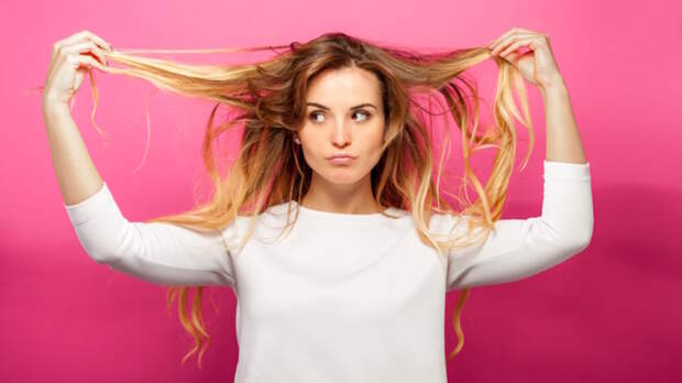 Забыла о секущихся кончиках и отрастила волосы до талии: достаточно было просто поменять уход