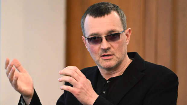 «Спускались, не зная, вернутся ли»: Бероев призвал деятелей культуры отправиться в зону СВО