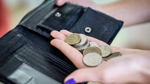 Средняя зарплата у оренбуржцев выросла более чем на 10 процентов за год