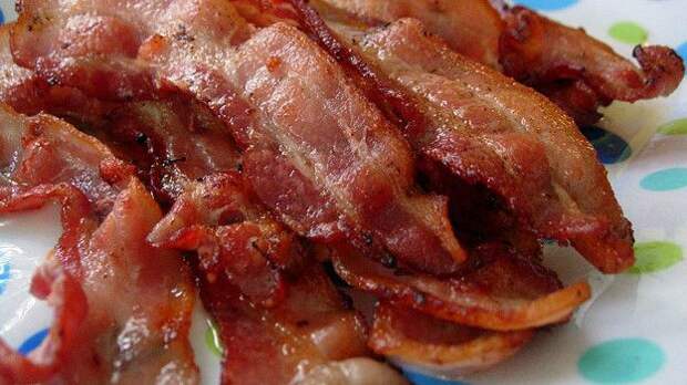 http://ichef-1.bbci.co.uk/news/ws/624/amz/worldservice/live/assets/images/2015/11/27/151127110309_food_fried_bacon_624x351_wendyflickrccbynd2.0_nocredit.jpg