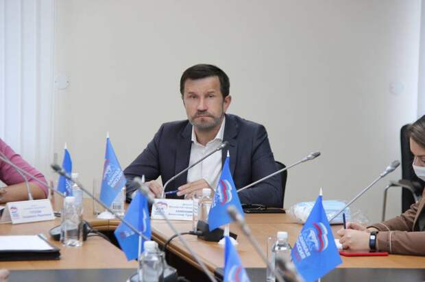 НМ 7 1 0309 Александр Семенников.jpg