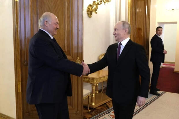 Лукашенко пошутил о своем визите в Москву перед Днем Победы