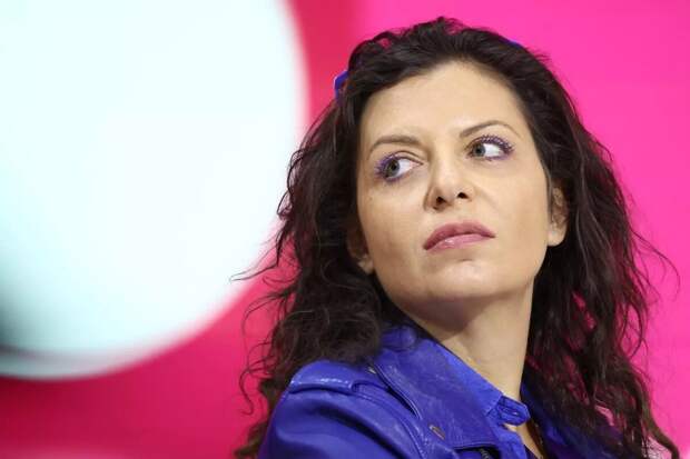 Маргарита Симоньян заявила «испытывает удовлетворение», глядя на то, как подозреваемых «скрюченными заводят в суд» .Фото: Валерий Шарифулин/ТАСС