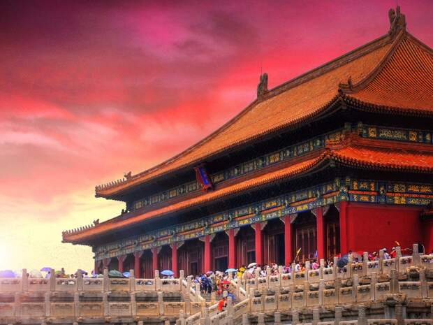 buildings-and-rooms-that-once-housed-emperors-