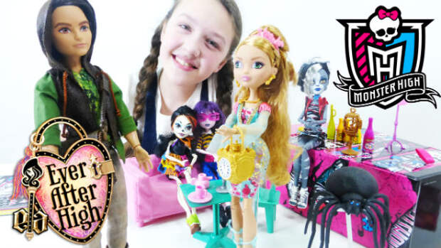 Эшлин Эвер Афтер Хай знакомится с куклами Монстер Хай. Видео обзор кукол от лучшей подружки Вари.