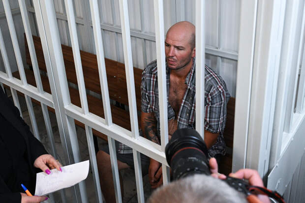 У бросившего ребенка об пол в российском аэропорту появился шанс избежать тюрьмы