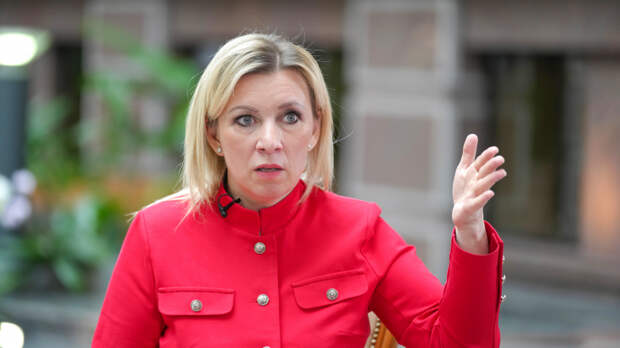 Захарова: ООН стоит разобраться в отключении микрофона у Бербок на словах об РФ