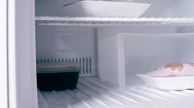 Забудьте про пакеты: как организовать морозилку, чтобы все было видно сразу