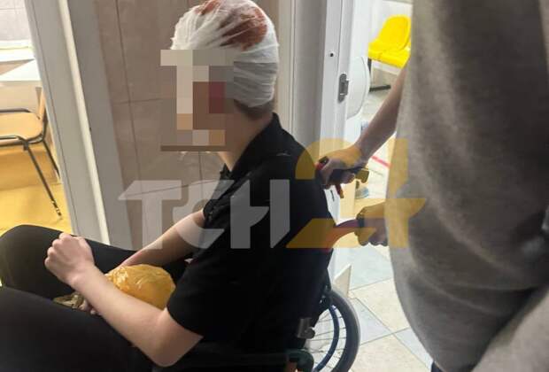 В Туле подростку разбило голову после падения наледи