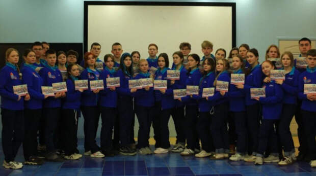 Артековцы написали письма участникам специальной военной операции ко Дню защитника Отечества