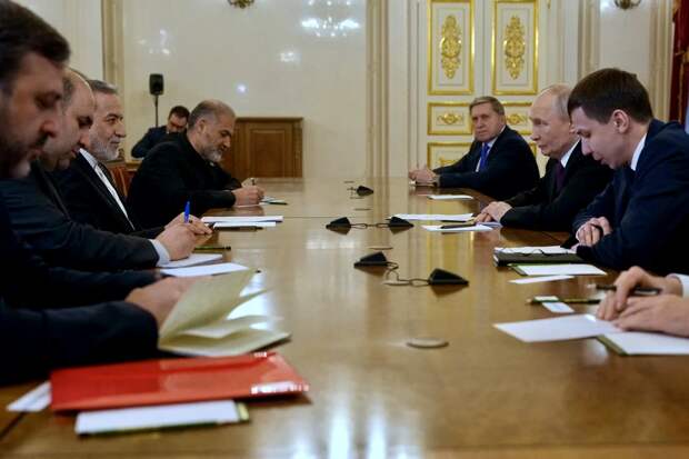 Россия подтвердила союз с Ираном, Арагчи обвинил США в срыве переговоров: итоги встречи в Петербурге