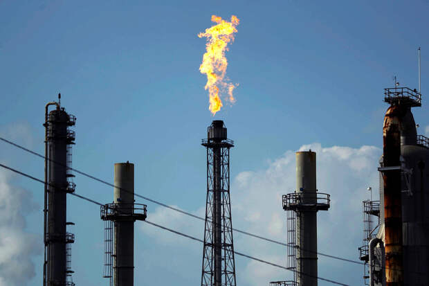 FT: нефтяные компании США требуют гарантий для инвестиций в Венесуэлу