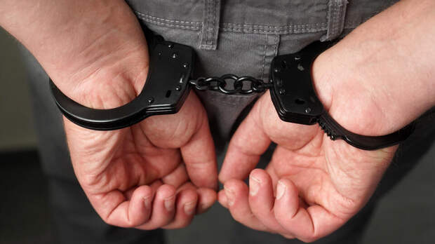 Секретаря школы арестовали за секс с учеником на День всех влюбленных