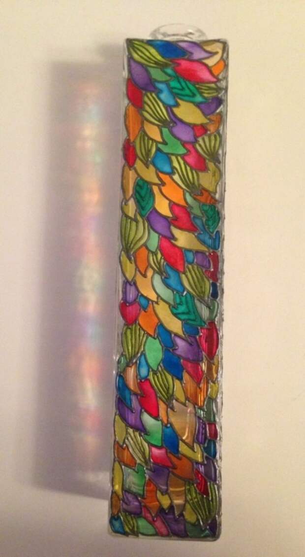 Преображение стеклянной вазы с помощью витражных красок