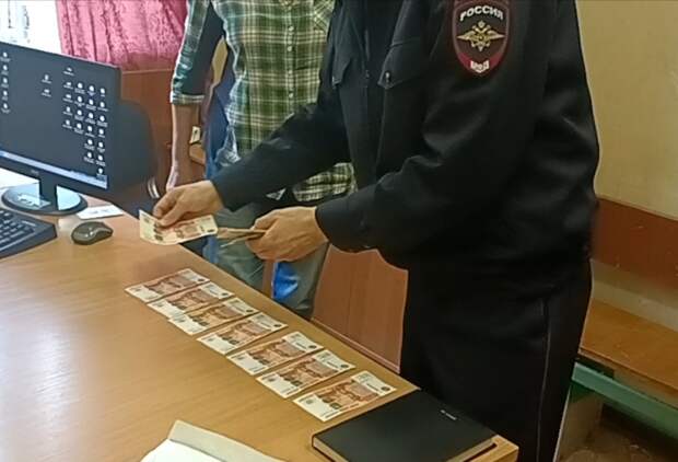 Полиция Новоуральска помогла пенсионерке вернуть деньги