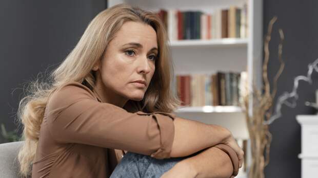 Психолог Деулин: к постновогодней депрессии приводят пять причин