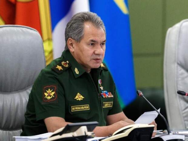 Министр обороны РФ заявил о резкой активизации военных НАТО у границы России