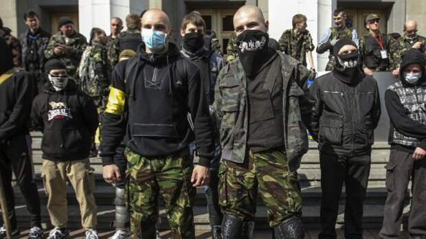 Нацисты в Одессе захватили зал суда и угрожают повторить 2 мая
