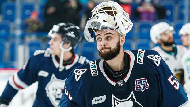 Вратарь «Нефтехимика»: «20 тысяч на руки получал в ВХЛ первые два сезона. Изучил все вкусы доширака»