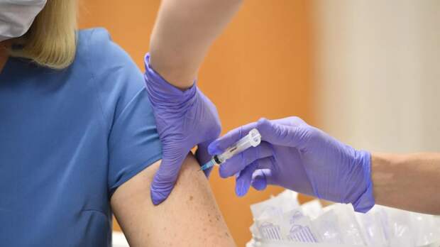 Врач Агеева назвала вакцинацию самым эффективным способом борьбы с ОРВИ