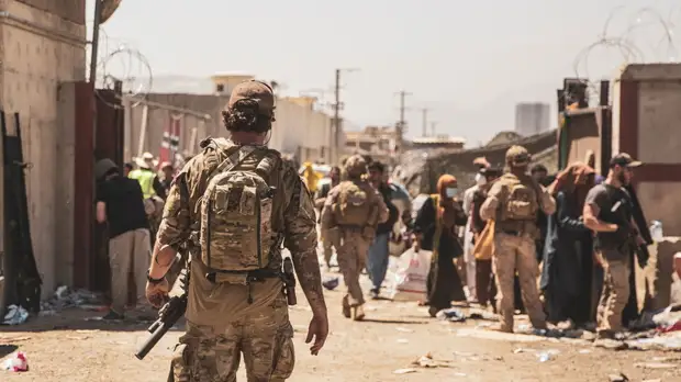 Politico: взрыв у аэропорта Кабула устроил террорист ИГ