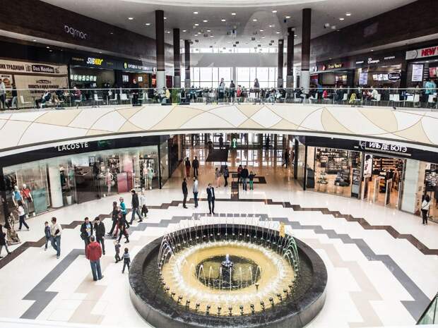 Крупный торговый центр оказался эвакуирован