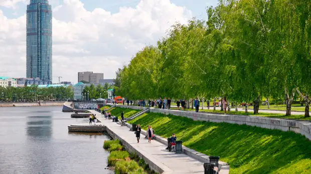 «При подборе площадки были допущены ошибки»: губернатор поручил перенести место строительства храма в Екатеринбурге