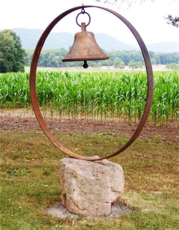 Bell sculpture: 