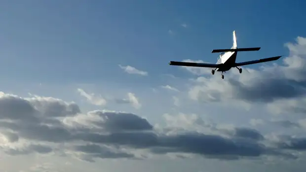 В Красноярском крае упал легкомоторный самолет, один человек погиб