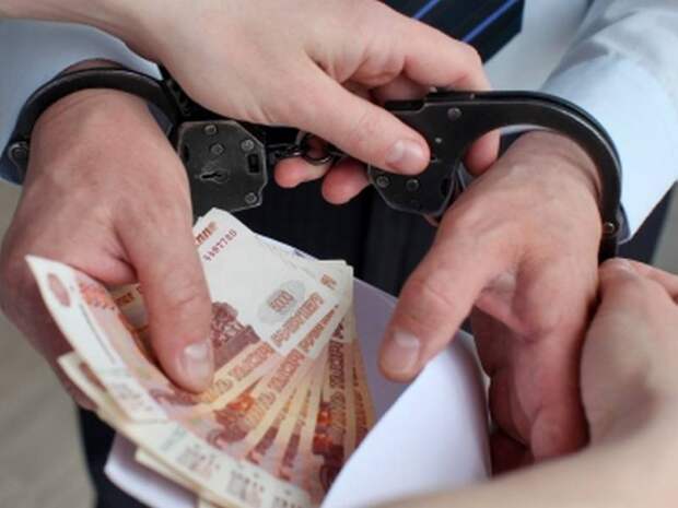 «Тачки любил, на Занзибар летал»: скандал вокруг главы Роспотребнадзора в Челябинской области