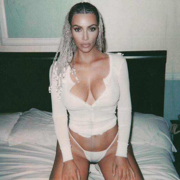 Фото © instagram.com/kimkardashian/