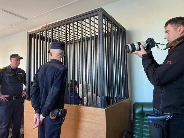 В Казани суд оставил в СИЗО автомошенников, обманувших клиентов на 30 млн рублей