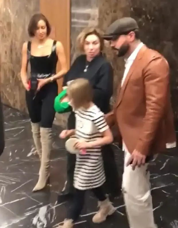 Официально Тимати вышел в свет с новой невестой