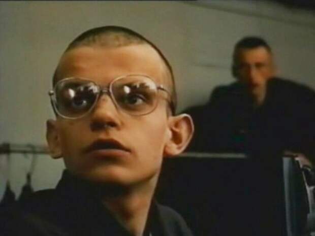 Антон Андросов в фильме *Беспредел*, 1989 | Фото: kino-teatr.ru Антон Андросов в фильме *Беспредел*, 1989 | Фото: kino-teatr.ru