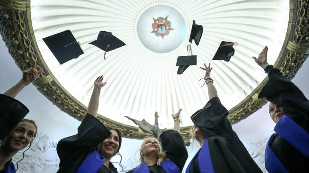 Какие российские вузы отменят бакалавриат и магистратуру в 2026 году