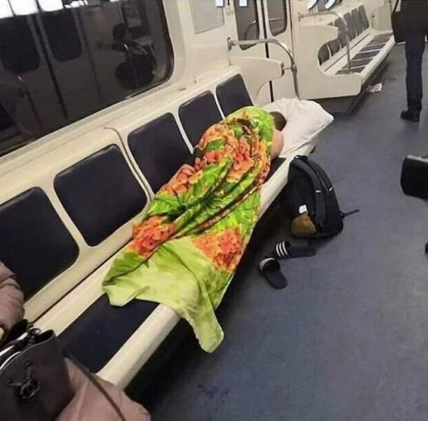 6 385